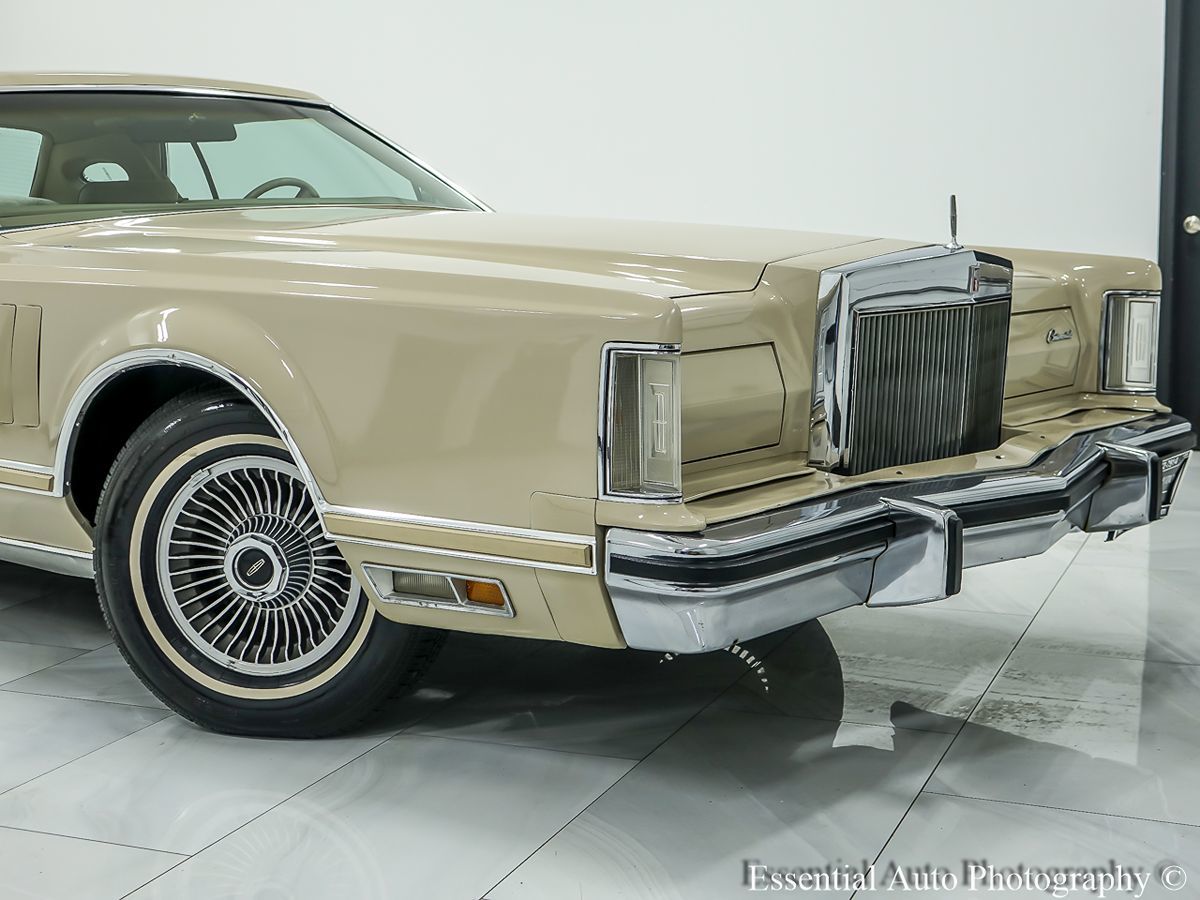 AMC1/18 リンカーン Continental Mark V Cartier 1979 Lincoln Continental Mark V Cartier Edition for sale on BaT
